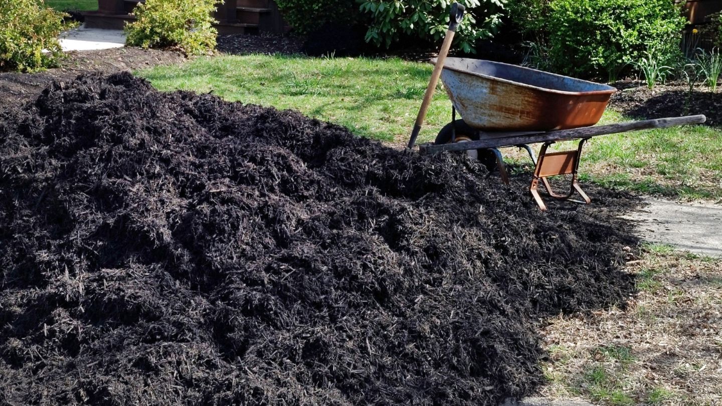 What Is Black Mulch Used For?