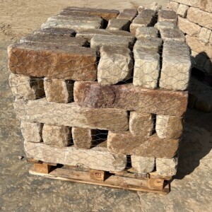 Texas Cobbles Tumbled 4x4x10 in. Pallet