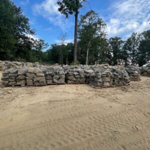 Alabama Fieldstone - Finger Boulders Pallet