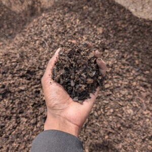 ERTH Food Organic Compost - Bulk (per Cu Yd)